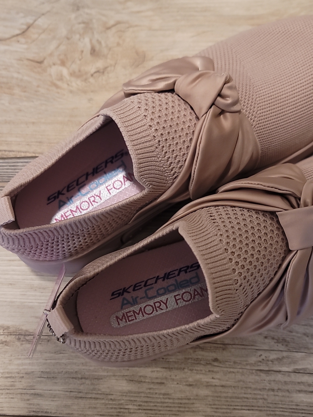 NWT Skechers Slip Ons - Picture 3 of 4